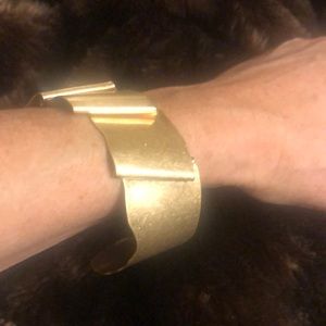 Vintage goldtone cuff